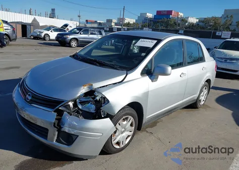 2011 Nissan Versa 1.8S z USA, uszkodzony, nr VIN 3N1BC1AP8BL436931